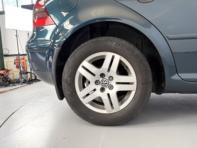 Lot 161 - 2001 Volkswagen Golf 2.0