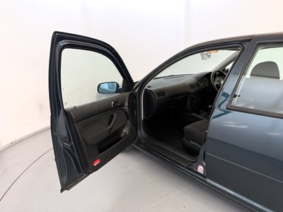 Lot 161 - 2001 Volkswagen Golf 2.0