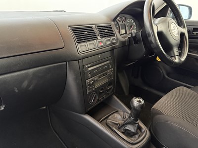 Lot 161 - 2001 Volkswagen Golf 2.0