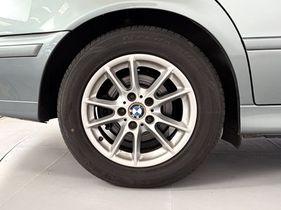 Lot 54 - 2002 BMW 525i