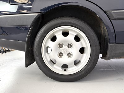 Lot 16 - 1991 Peugeot 405 GLD