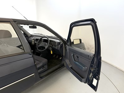 Lot 16 - 1991 Peugeot 405 GLD