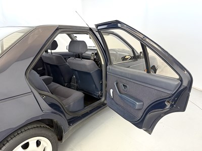 Lot 16 - 1991 Peugeot 405 GLD