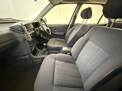 Lot 16 - 1991 Peugeot 405 GLD