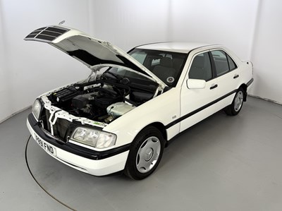 Lot 61 - 1996 Mercedes-Benz C200