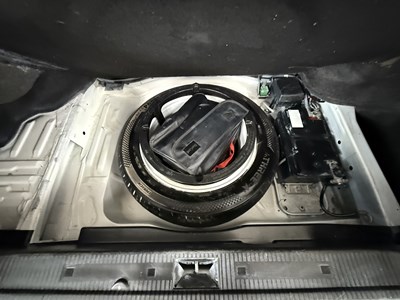 Lot 61 - 1996 Mercedes-Benz C200