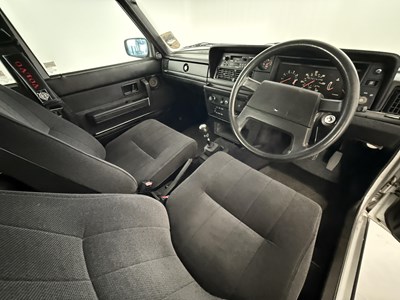 Lot 6 - 1989 Volvo 240GL
