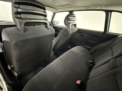 Lot 6 - 1989 Volvo 240GL