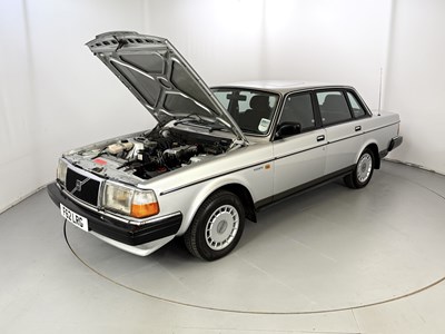 Lot 6 - 1989 Volvo 240GL