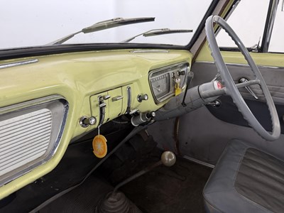 Lot 5 - 1960 Ford Anglia