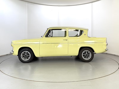 Lot 5 - 1960 Ford Anglia