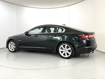 Lot 44 - 2010 Jaguar XF