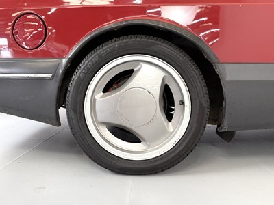 Lot 39 - 1988 Saab 900 T16 S