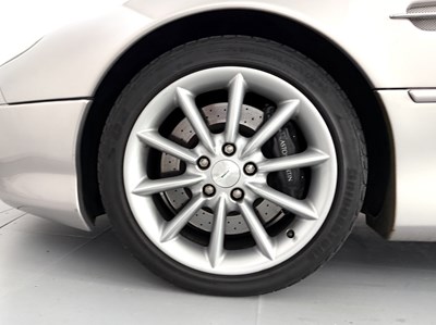 Lot 32 - 2000 Aston Martin DB7 Vantage