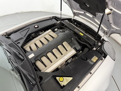 Lot 32 - 2000 Aston Martin DB7 Vantage