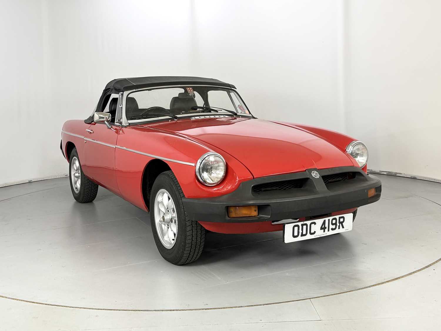 1976 MG B Roadster