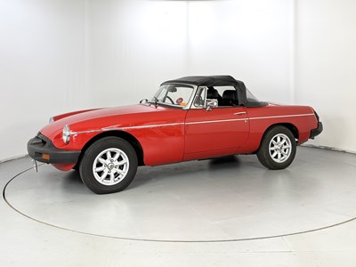 Lot 133 - 1976 MG B Roadster