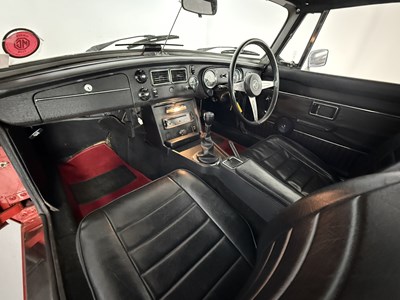 Lot 133 - 1976 MG B Roadster