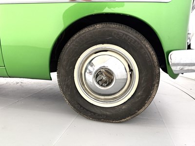 Lot 28 - 1956 Vauxhall Velox