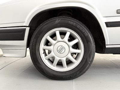 Lot 76 - 1997 Volvo 940 Turbo
