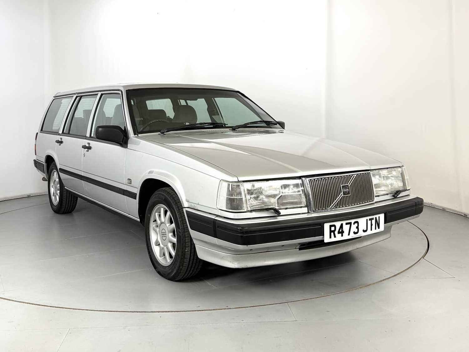 Lot 76 - 1997 Volvo 940 Turbo