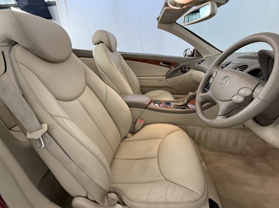 Lot 1 - 2005 Mercedes-Benz SL350