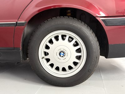 Lot 123 - 1997 BMW 728i