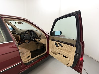 Lot 123 - 1997 BMW 728i