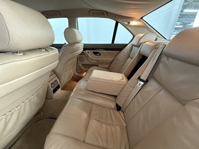 Lot 123 - 1997 BMW 728i