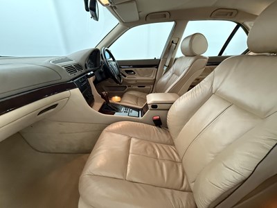 Lot 123 - 1997 BMW 728i