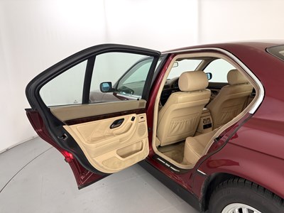 Lot 123 - 1997 BMW 728i