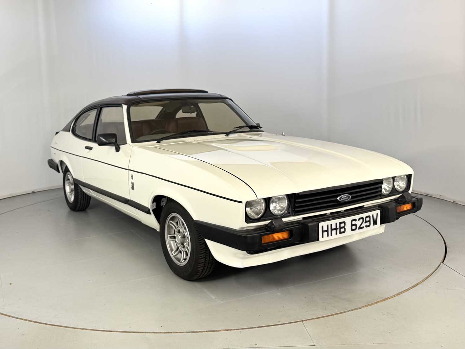 Lot 115 - 1980 Ford Capri Ghia 3.0