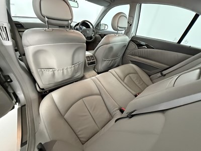 Lot 145 - 2004 Mercedes-Benz E320