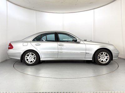 Lot 145 - 2004 Mercedes-Benz E320