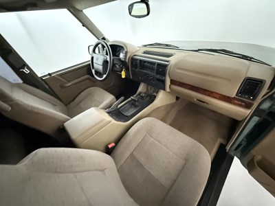 Lot 134 - 1997 Land Rover Discovery V8