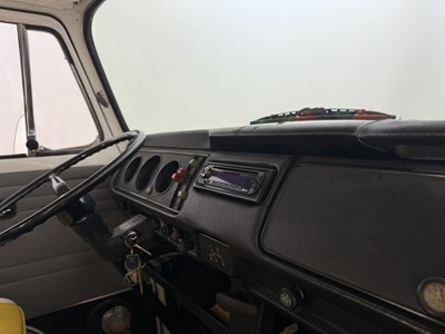 Lot 66 - 1972 Volkswagen T2 Westfalia