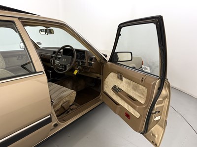 Lot 12 - 1985 Nissan Laurel