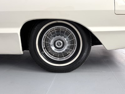 Lot 23 - 1964 Ford Thunderbird