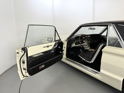 Lot 23 - 1964 Ford Thunderbird