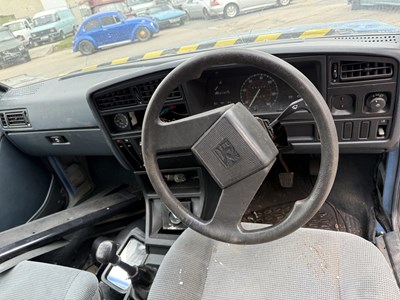 Lot 185 - 1988 Vauxhall Cavalier