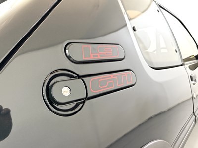 Lot 96 - 1992 Peugeot 205 GTI