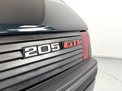 Lot 96 - 1992 Peugeot 205 GTI