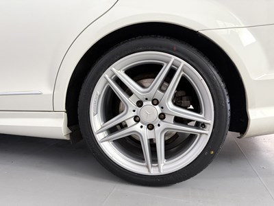 Lot 77 - 2010 Mercedes-Benz C350 Sport