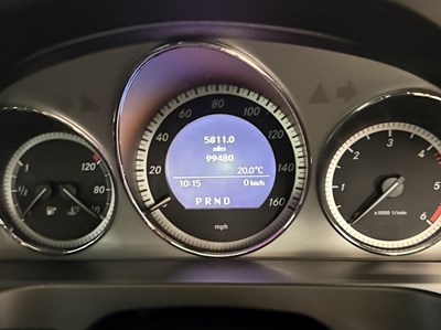 Lot 77 - 2010 Mercedes-Benz C350 Sport