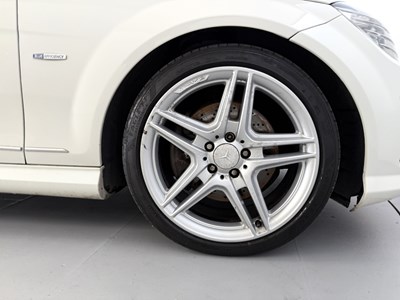 Lot 77 - 2010 Mercedes-Benz C350 Sport