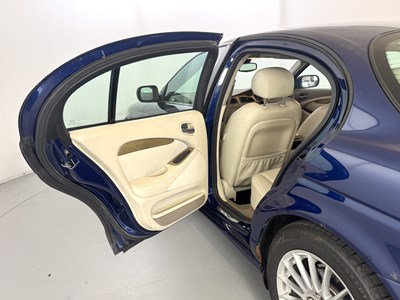 Lot 144 - 2001 Jaguar S-Type V8