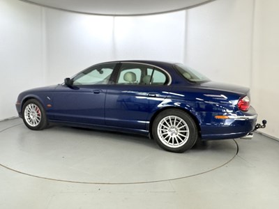 Lot 144 - 2001 Jaguar S-Type V8