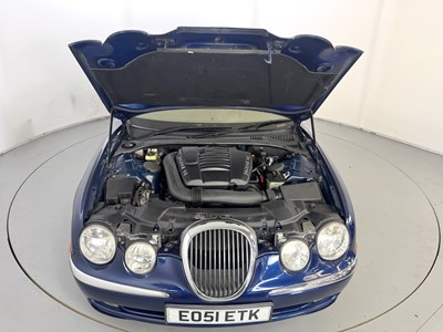 Lot 144 - 2001 Jaguar S-Type V8