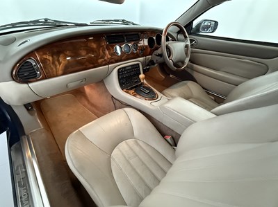 Lot 93 - 1997 Jaguar XK8 - NO RESERVE