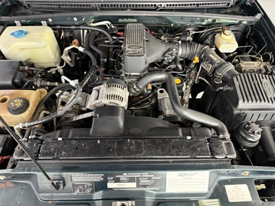 Lot 99 - 1998 Land Rover Discovery V8 LSE